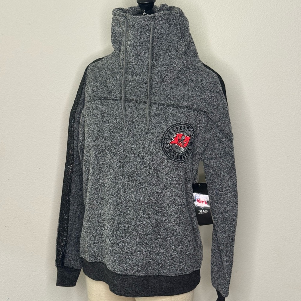 Buccaneers nfl hood less Hoodie Women’s size Small PTP 20”